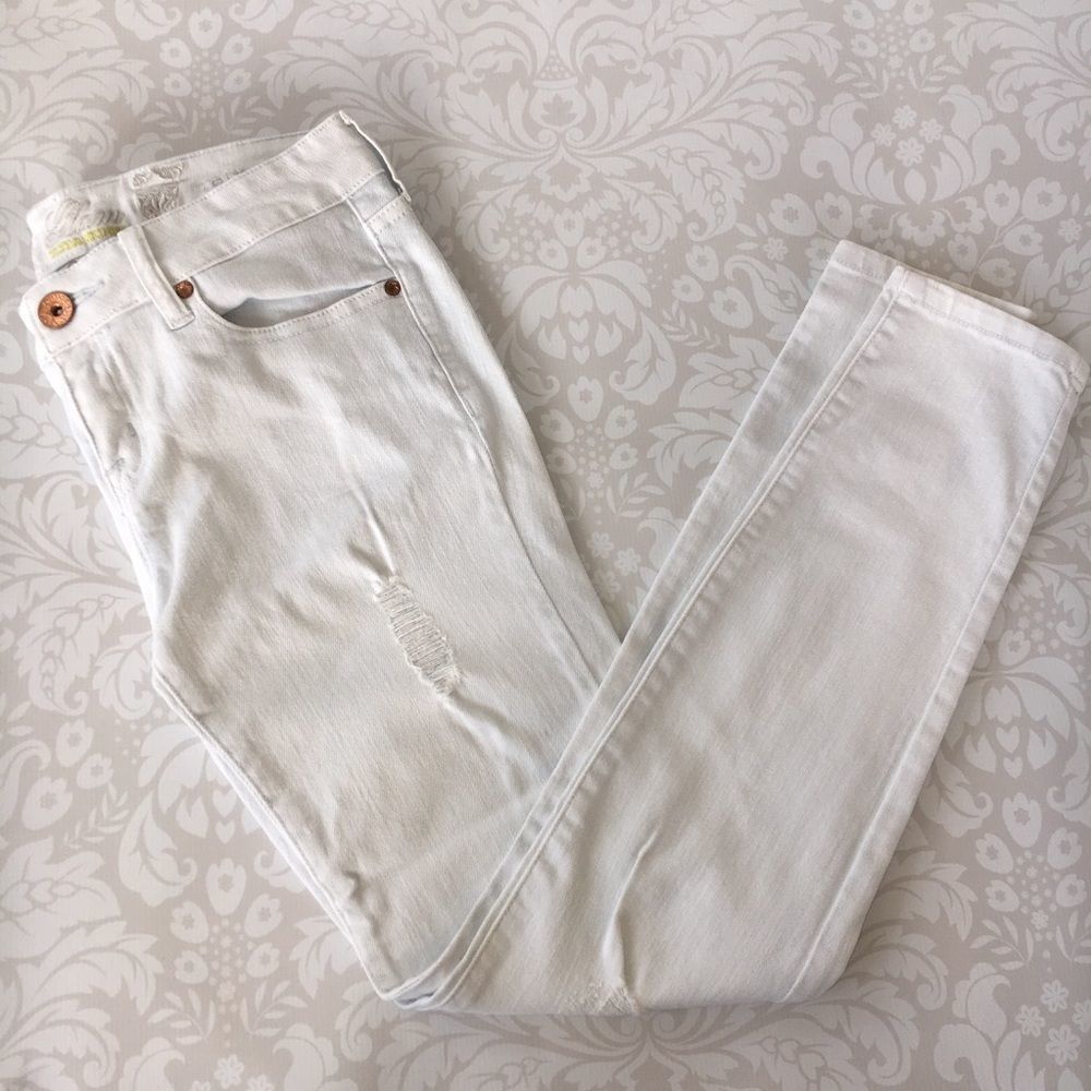 Refuge Jeans Almost White Baby Blue Glam Distressed Jeans Ultra Skinny 8